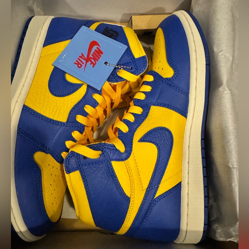 WMNS AIR JORDAN RETRO HI OG (Varsity Maze/Game Roy)